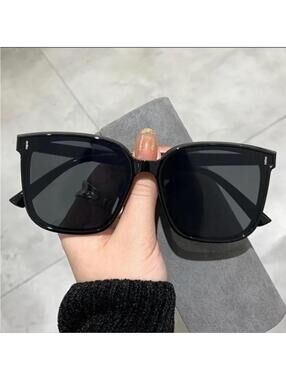 Women's Black Sunglass